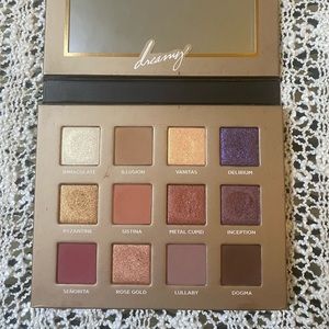 Nabla Dreamy Eyeshadow Palette